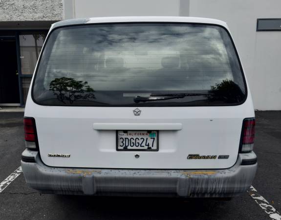 1993 Dodge Grand Caravan ES — photo 3