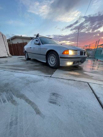 1994 BMW 318is — photo 1