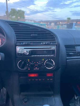 1994 BMW 318is — photo 7