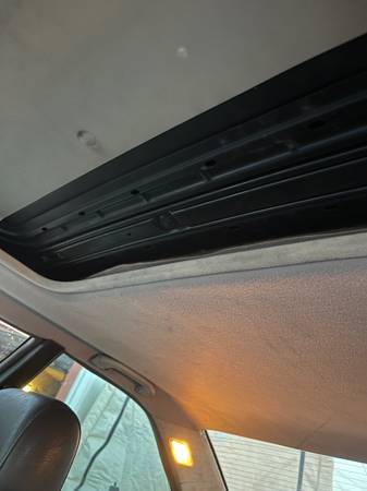 1994 BMW 318is — photo 6