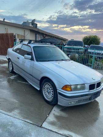 1994 BMW 318is — photo 10