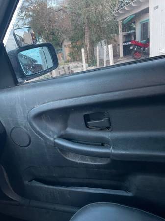 1994 BMW 318is — photo 12