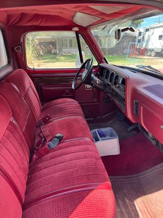 1986 Dodge Truck — photo 2