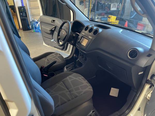 2012 Ford Transit Connect XLT Cargo Van Automatic — photo 8