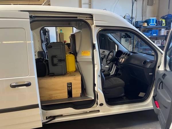 2012 Ford Transit Connect XLT Cargo Van Automatic — photo 10