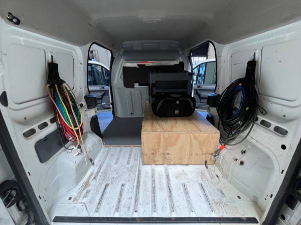 2012 Ford Transit Connect XLT Cargo Van Automatic — photo 6