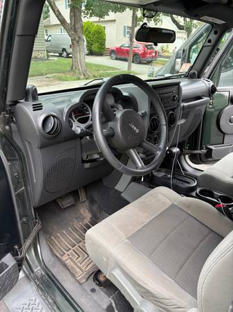 2010 Jeep Wrangler Sport — photo 8