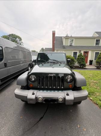 2010 Jeep Wrangler Sport — photo 2