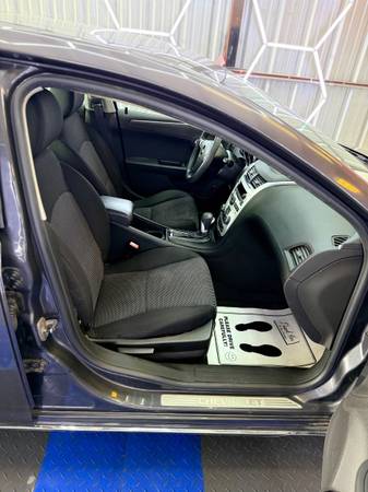 2011 Chevrolet Malibu LS 4dr Sedan Automatic — photo 5