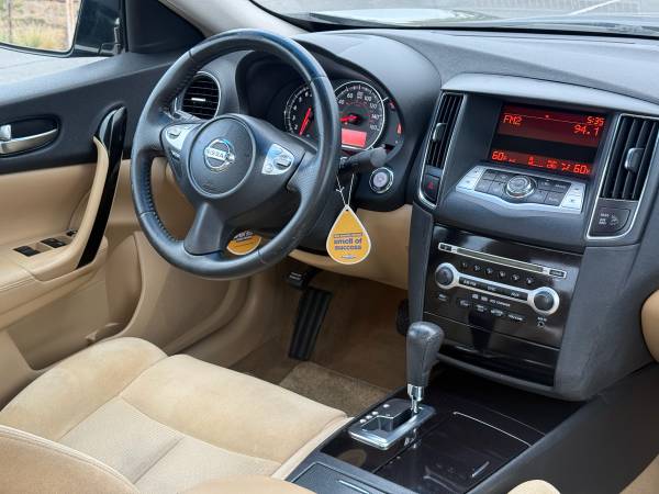 2009 Nissan Maxima 3.5 S — photo 10