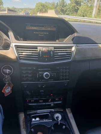 2010 Mercedes-Benz E350 4matic — photo 5