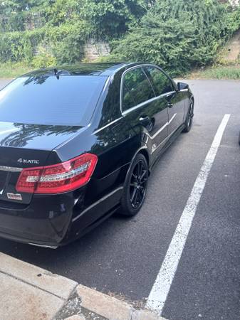 2010 Mercedes-Benz E350 4matic — photo 3