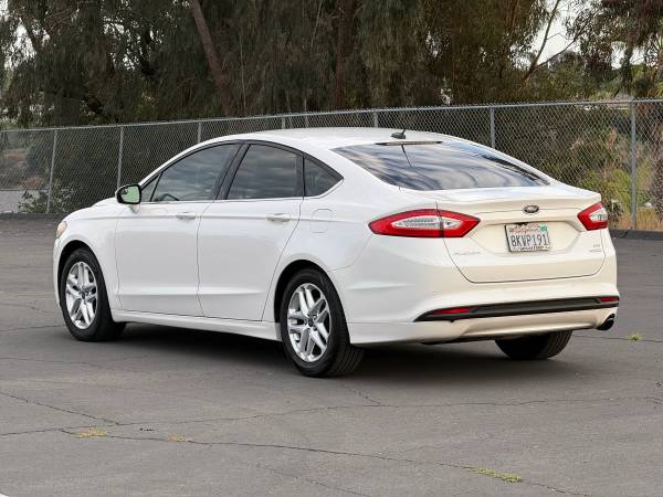 2014 Ford Fusion SE — photo 4