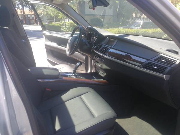 2010 BMW X5 Xdrive30i — photo 3