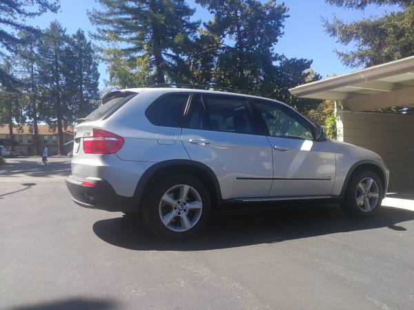 2010 BMW X5 Xdrive30i — photo 1