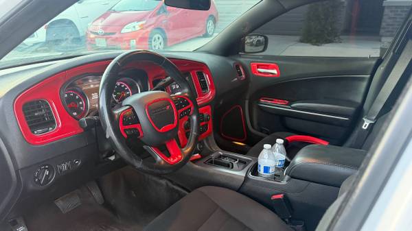 2019 Dodge Charger R/T — photo 9