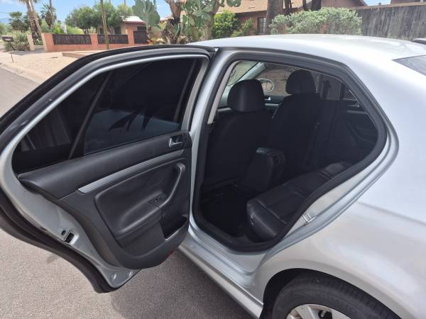 2008 Volkswagen Jetta S 4dr Sedan Manual — photo 10