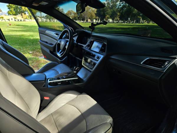 2015 Hyundai Sonata SE 4dr Sedan Automatic — photo 8
