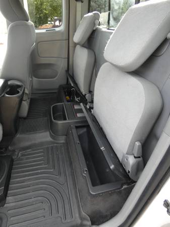 2012 Toyota Tacoma Base — photo 11