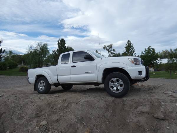 2012 Toyota Tacoma Base — photo 1