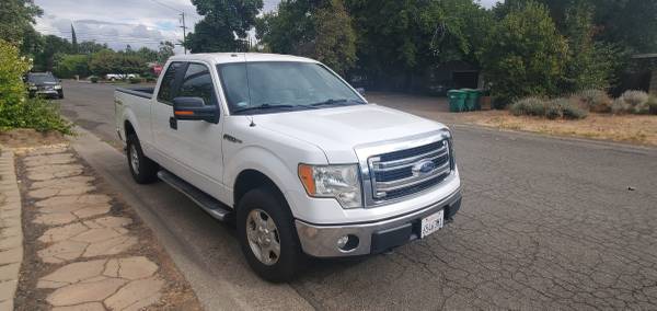 2013 Ford F 150 XLT 4x2 Regular Cab Styleside 8 ft. box 145 in. WB Automatic — photo 2
