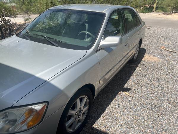 2000 Toyota Avalon XL — photo 3