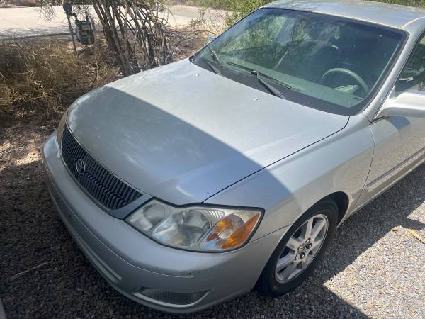 2000 Toyota Avalon XL — photo 2