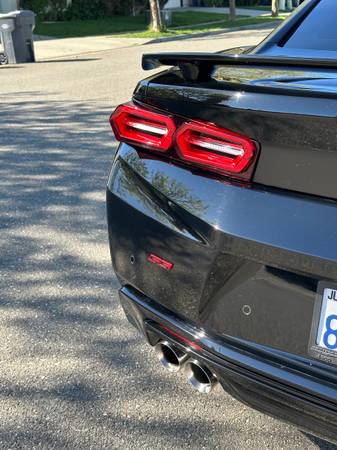 2017 Chevrolet Camaro 2SS 2dr Coupe Manual — photo 9