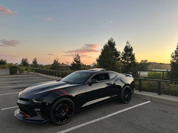 2017 Chevrolet Camaro 2SS 2dr Coupe Manual — photo 1