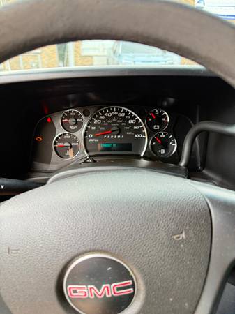 2014 GMC Savana 2500 Work Van Rear-wheel Drive Cargo Van Automatic — photo 7
