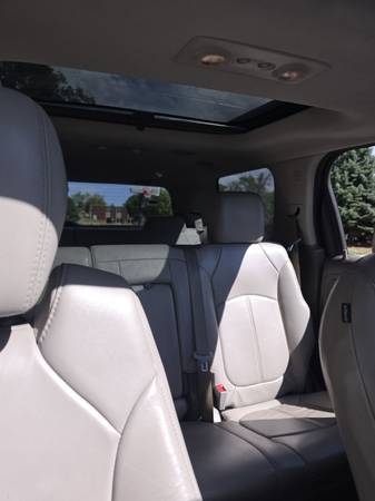 2015 GMC Acadia SLT-1 — photo 2