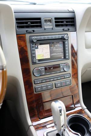 2012 Lincoln Navigator Base 4dr 4x2 Automatic — photo 12