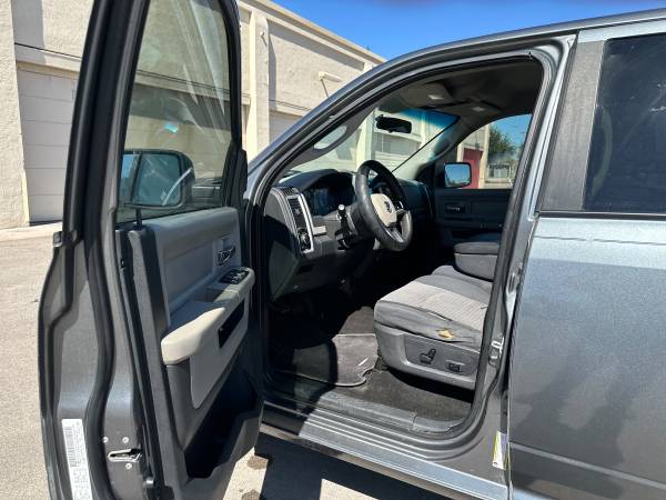 2009 Dodge RAM 1500 SLT 4x4 Crew Cab 140 in. WB Automatic — photo 10