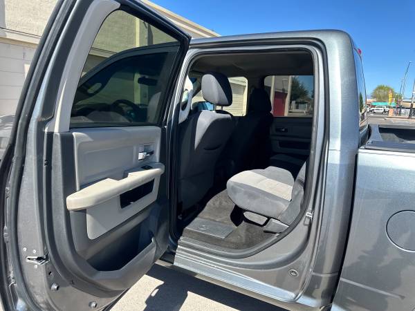 2009 Dodge RAM 1500 SLT 4x4 Crew Cab 140 in. WB Automatic — photo 11
