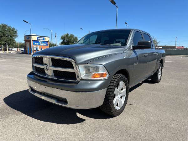 2009 Dodge RAM 1500 SLT 4x4 Crew Cab 140 in. WB Automatic — photo 1