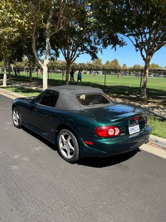 2003 Mazda MX 5 Miata LS 2dr Convertible Manual — photo 1