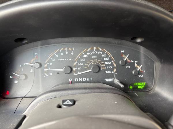 2003 Ford Expedition XLT 5.4L Premium — photo 9