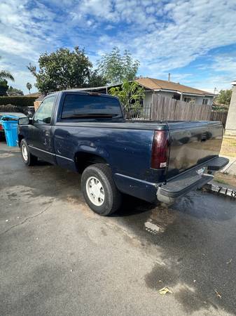 1994 Chevrolet C-K 1500 Series C1500 2dr Silverado Standard Cab LB — photo 3