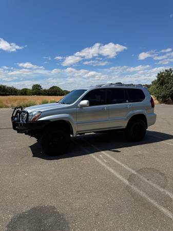 2009 Lexus GX 470 Base 4dr All-wheel Drive Automatic — photo 3