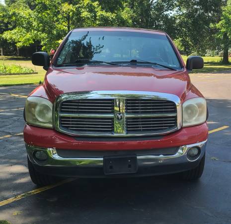 2007 Dodge RAM 1500 SLT 4x4 Quad Cab 160.5 in. WB Automatic — photo 7