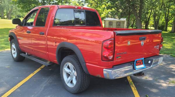 2007 Dodge RAM 1500 SLT 4x4 Quad Cab 160.5 in. WB Automatic — photo 3