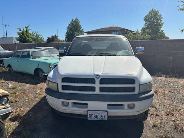 1997 Dodge RAM 1500 Laramie SLT — photo 1