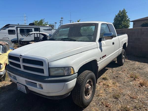 1997 Dodge RAM 1500 Laramie SLT — photo 3