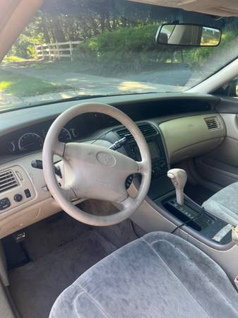 2001 Toyota Avalon XL — photo 4
