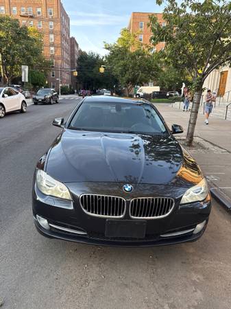 2012 BMW 528i Xdrive — photo 6