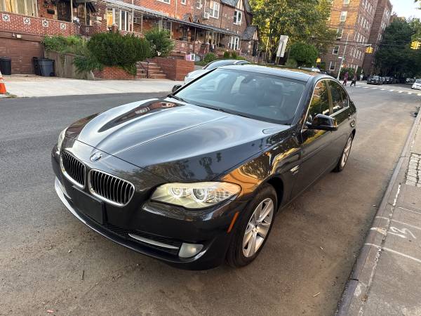 2012 BMW 528i Xdrive — photo 1