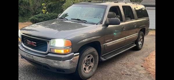 2002 GMC Yukon XL 2500 SLE 4dr 4x4 Automatic — photo 2