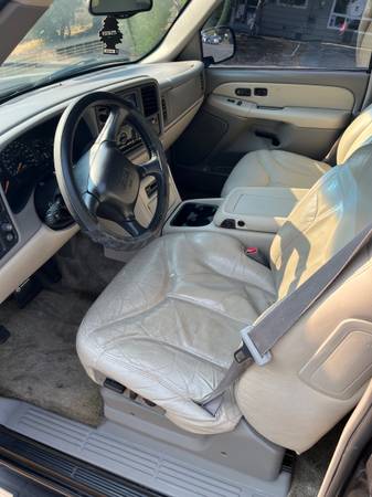2002 GMC Yukon XL 2500 SLE 4dr 4x4 Automatic — photo 10