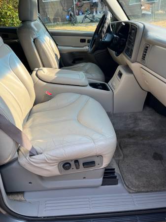 2002 GMC Yukon XL 2500 SLE 4dr 4x4 Automatic — photo 11