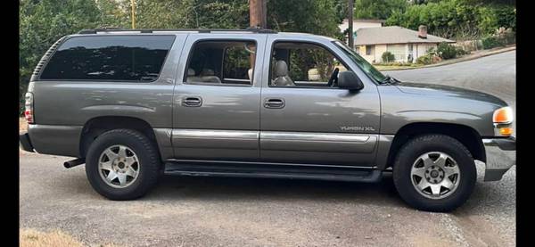 2002 GMC Yukon XL 2500 SLE 4dr 4x4 Automatic — photo 7